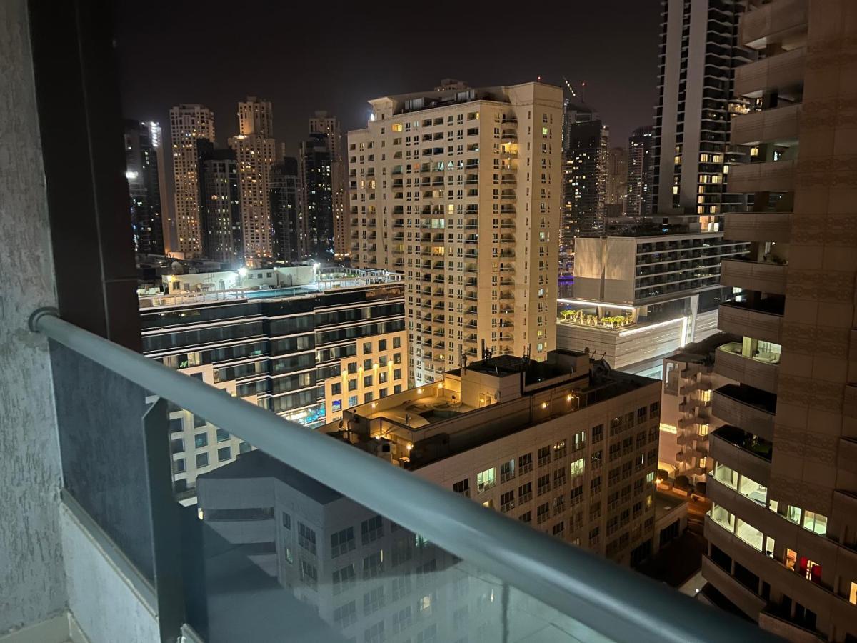The S Lägenhet Dubai Exteriör bild